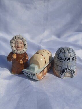 Vtg Newfoundland & Labrador Goose Bay Salt & Pepper Shakers, Igloo, Dog Sled (3)